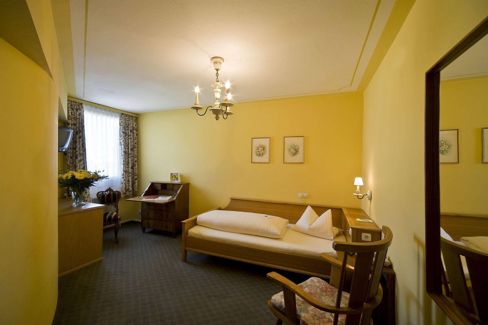 Vergeiner'S Hotel Traube Lienz Zewnętrze zdjęcie