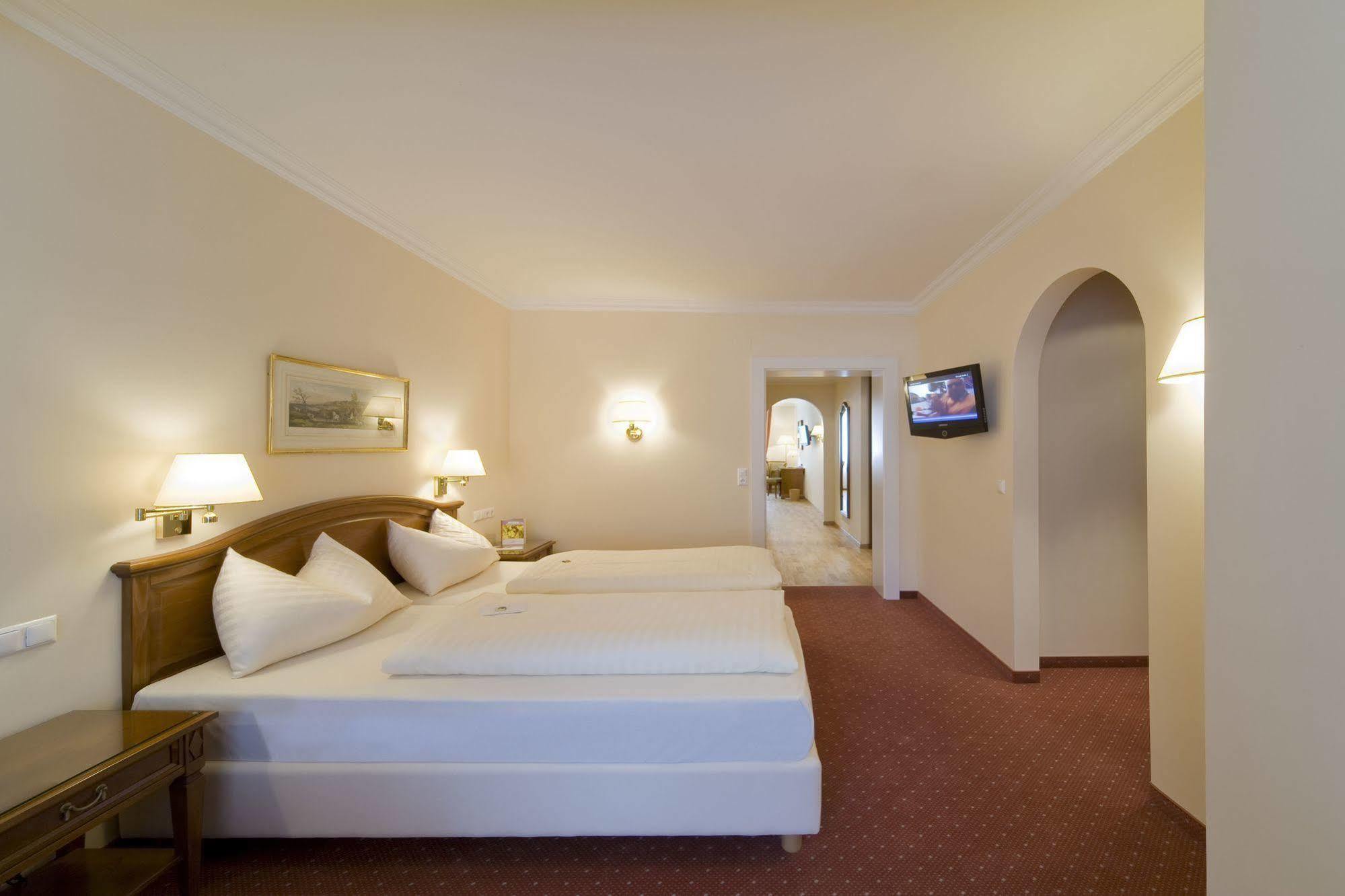 Vergeiner'S Hotel Traube Lienz Zewnętrze zdjęcie
